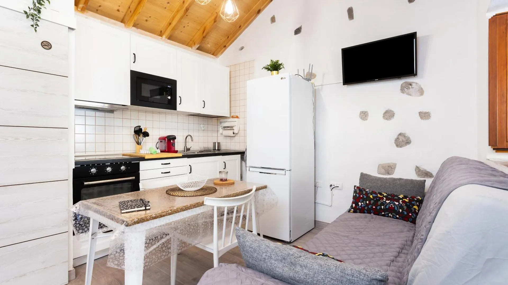 Home2Book Valley Views & Private Terrace Hermigua