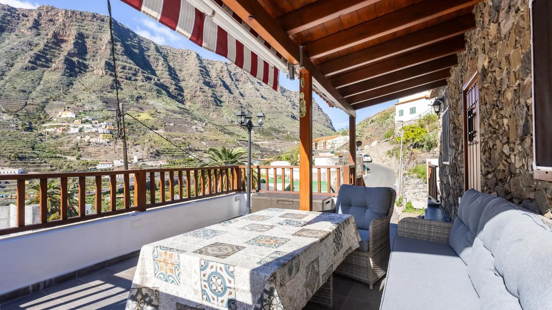Home2Book Valley Views & Private Terrace Hermigua Holiday home